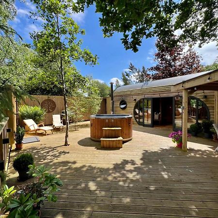 The Pines Treehouse At Treetops Hideouts Richmond  Exterior foto