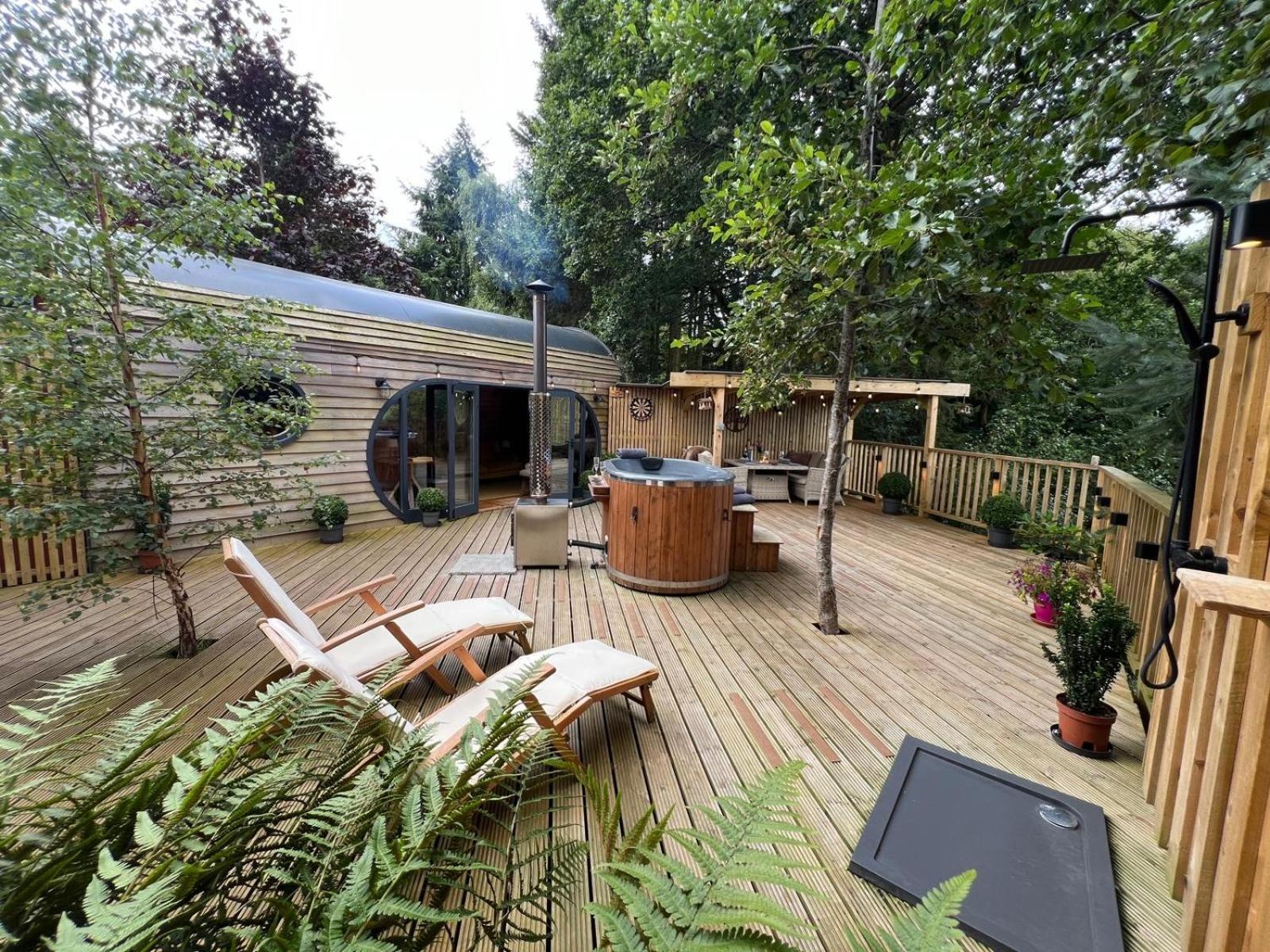 The Pines Treehouse At Treetops Hideouts Richmond  Exterior foto